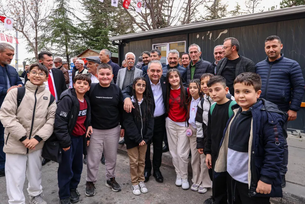 BAŞKAN ÖZARSLAN’DAN ÖZEL HALK OTOBÜSÜ ŞOFÖRLERİNE ZİYARET