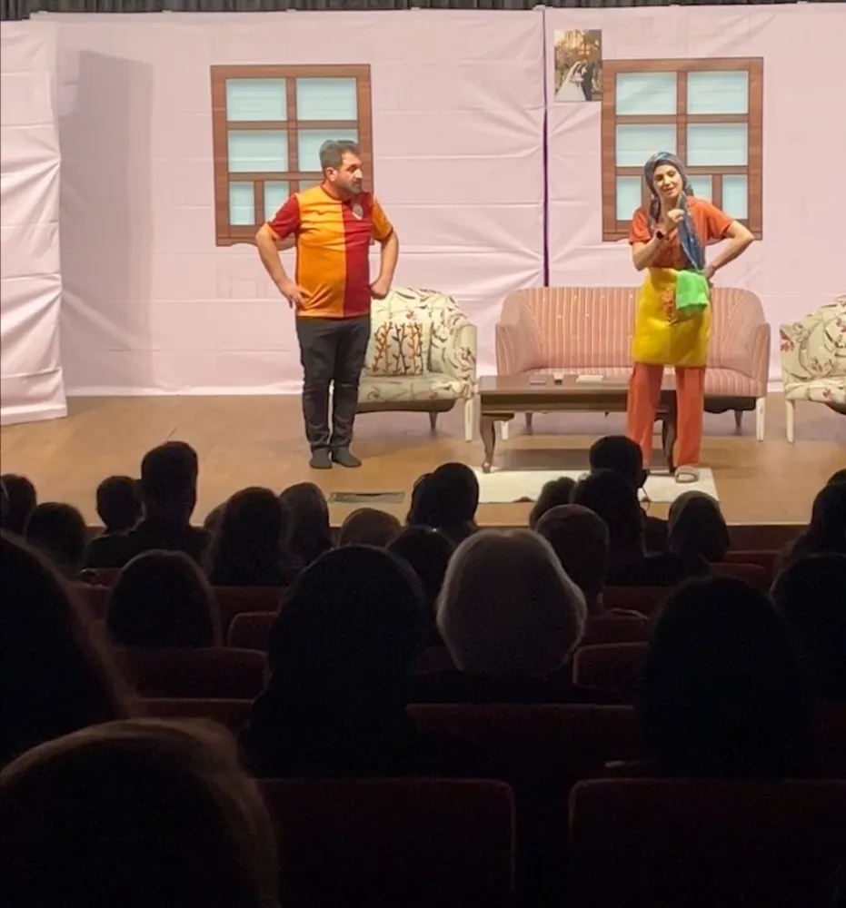 SİNCAN’DA HAFTA SONU DEMEK TİYATRO DEMEK!