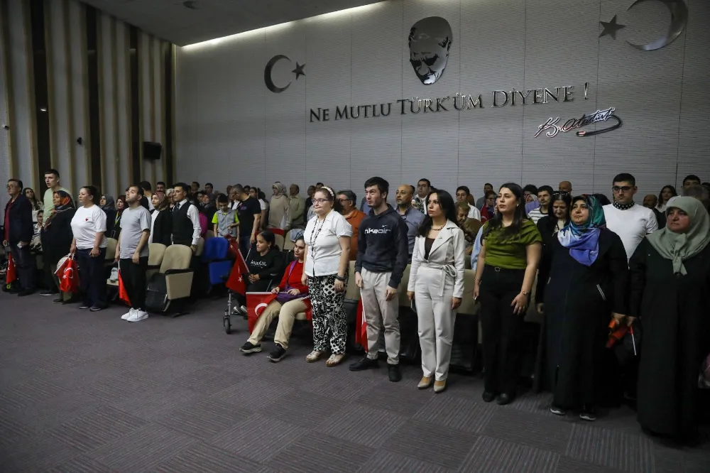 ETİMESGUT BELEDİYESİ ENGELSİZ YAŞAM MERKEZİ’NDE 23 NİSAN KUTLAMASI