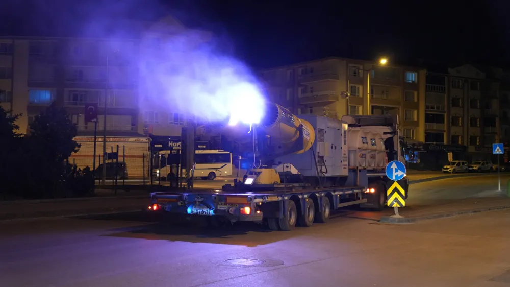 YOĞUN TEMPOYLA İLAÇLAMA SEFERBERLİĞİ BAŞLADI 